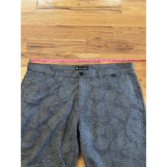 Travis Mathew Mens Performance Shorts‎ Size 40 Palm Leaf Golf Stretch Gray Black - Picture 7 of 7